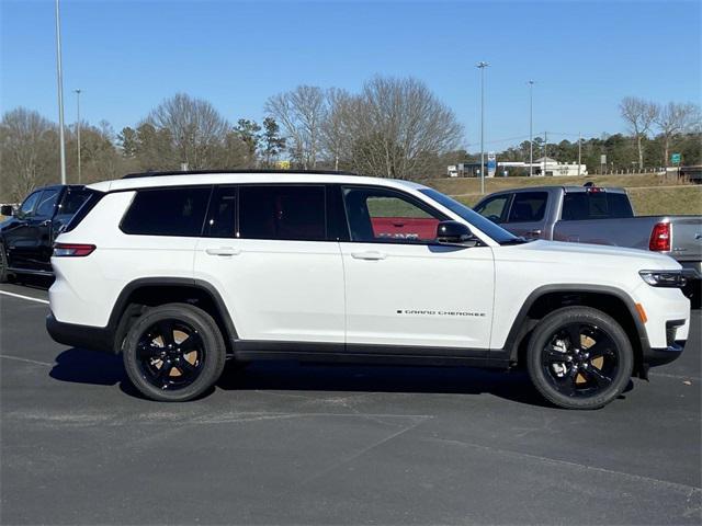 new 2025 Jeep Grand Cherokee L car, priced at $40,580