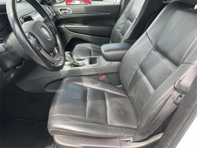 used 2020 Jeep Grand Cherokee car, priced at $17,490