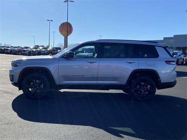 new 2025 Jeep Grand Cherokee L car, priced at $41,175