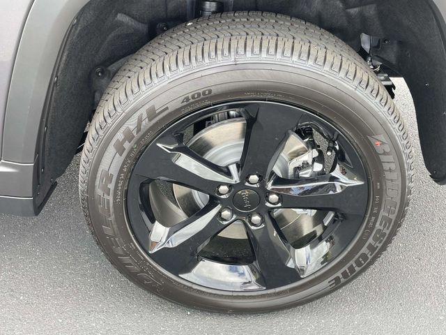 new 2025 Jeep Grand Cherokee L car, priced at $36,732