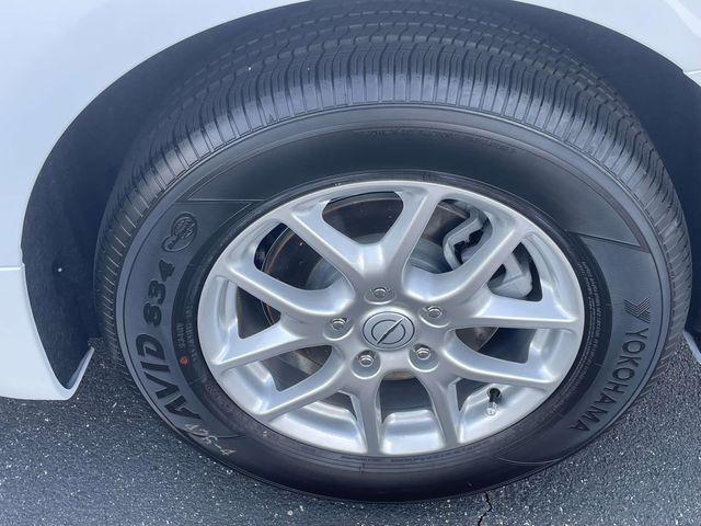 new 2026 Chrysler Pacifica car, priced at $36,668