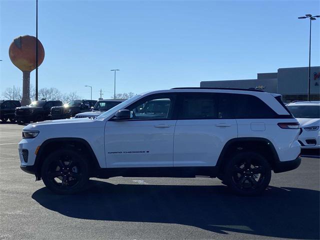 new 2025 Jeep Grand Cherokee car, priced at $37,080