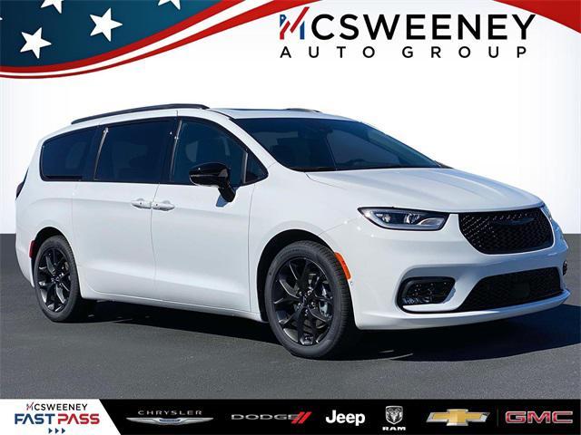 new 2024 Chrysler Pacifica car, priced at $51,217