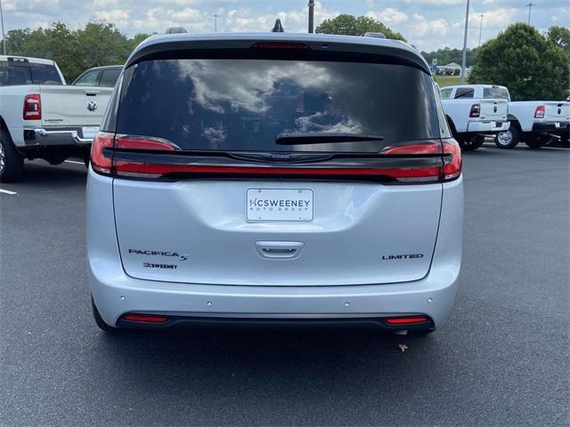 new 2024 Chrysler Pacifica car, priced at $42,015