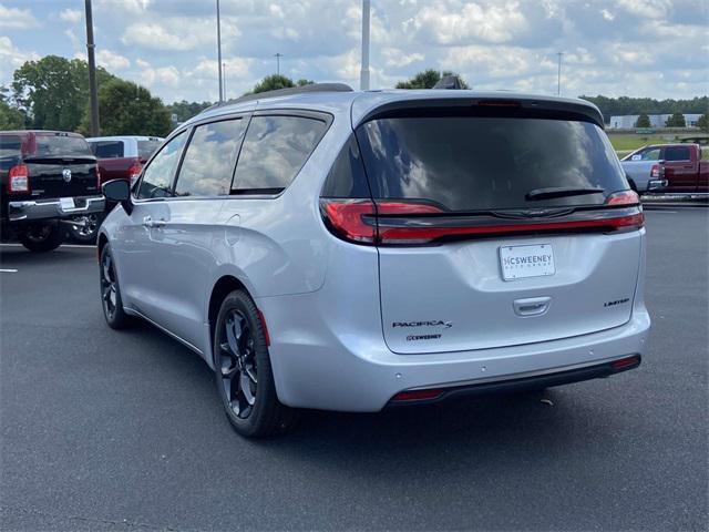 new 2024 Chrysler Pacifica car, priced at $42,015