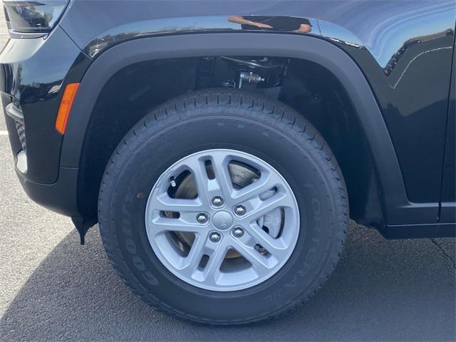 new 2024 Jeep Grand Cherokee car, priced at $39,809