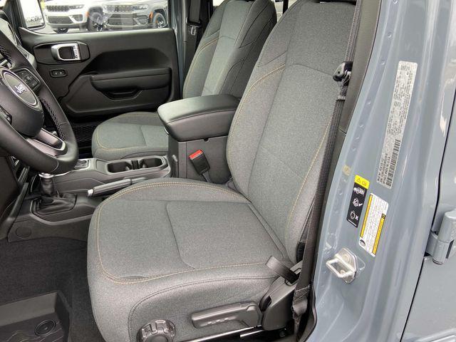 new 2025 Jeep Wrangler car, priced at $46,230