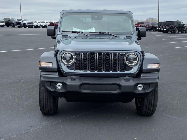 new 2025 Jeep Wrangler car, priced at $46,230