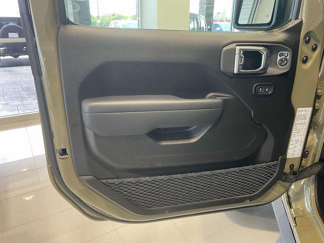 new 2025 Jeep Wrangler car, priced at $62,220