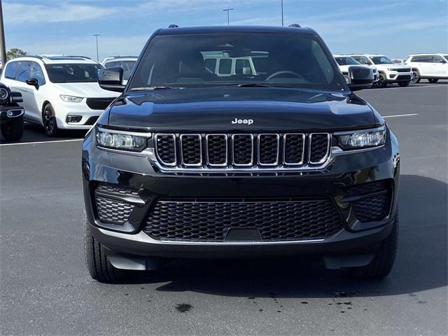 new 2025 Jeep Grand Cherokee car, priced at $33,220