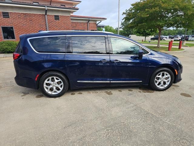 used 2018 Chrysler Pacifica car, priced at $15,990