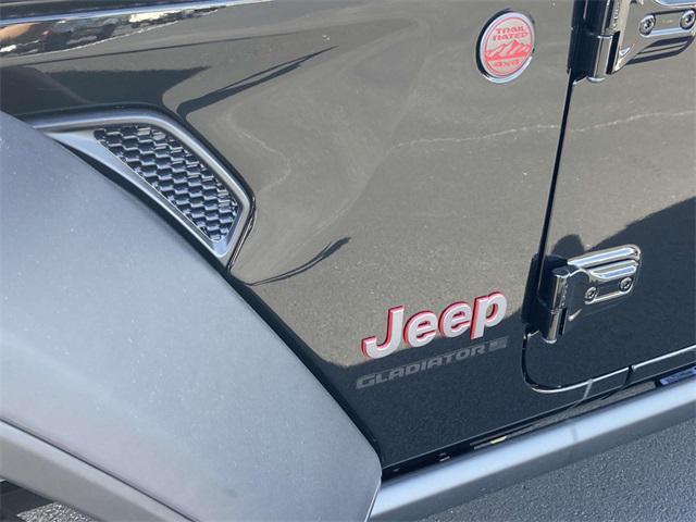 new 2024 Jeep Gladiator car, priced at $49,030