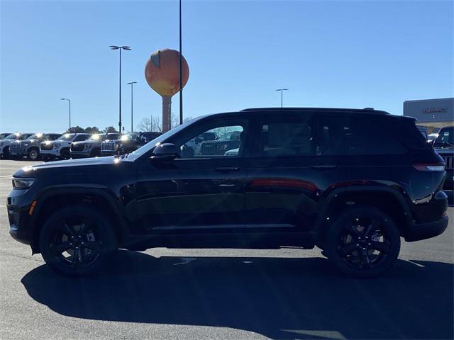 new 2025 Jeep Grand Cherokee car, priced at $40,175