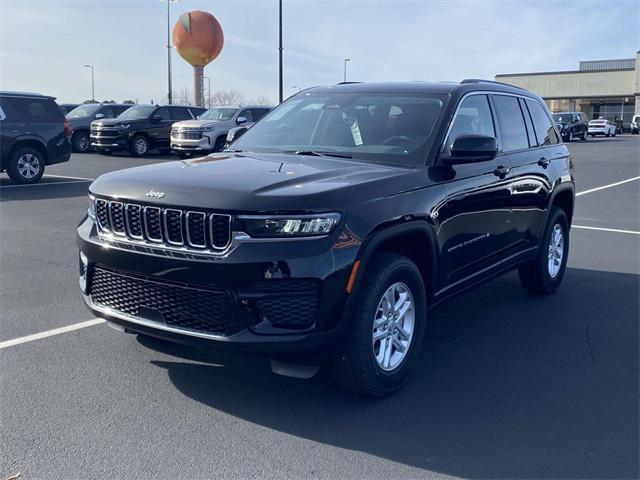 new 2024 Jeep Grand Cherokee car, priced at $29,425