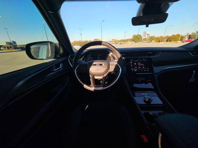 new 2025 Jeep Grand Cherokee L car, priced at $38,232