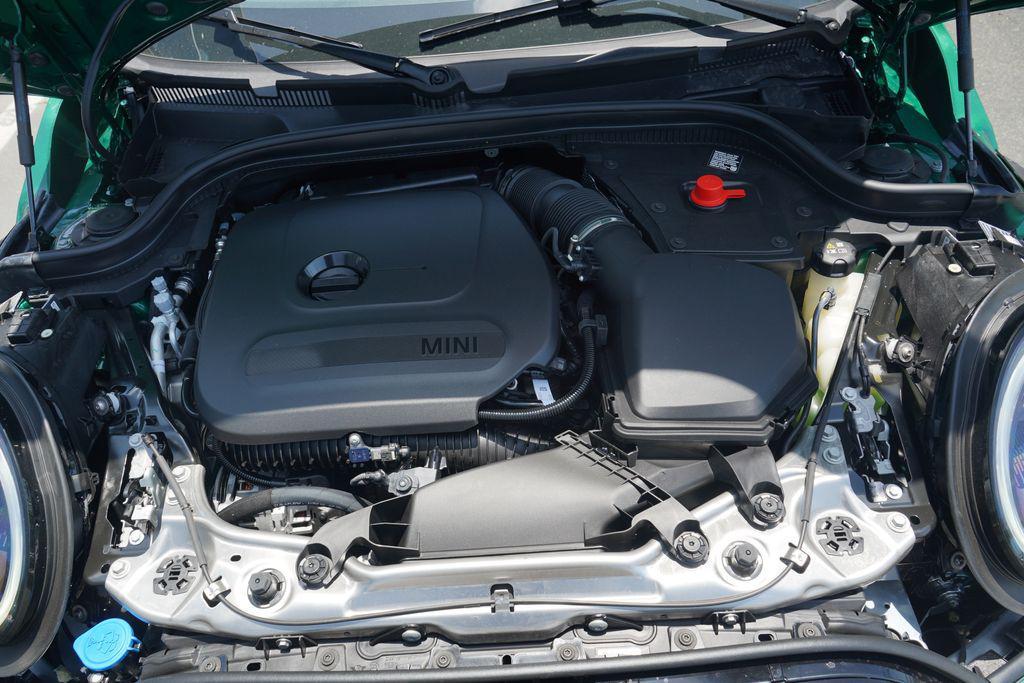 new 2025 MINI Hardtop car, priced at $35,225