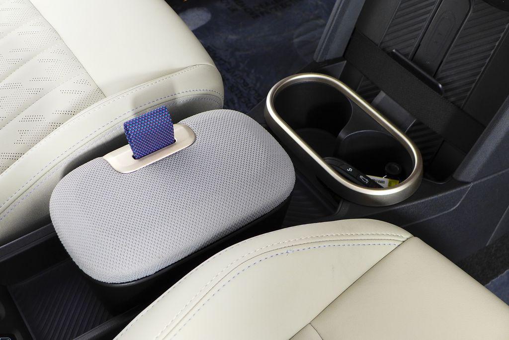 used 2025 MINI Hardtop car, priced at $31,545