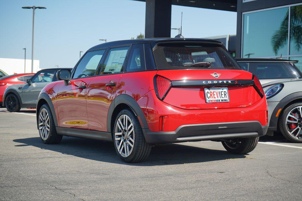 new 2025 MINI Hardtop car, priced at $37,960
