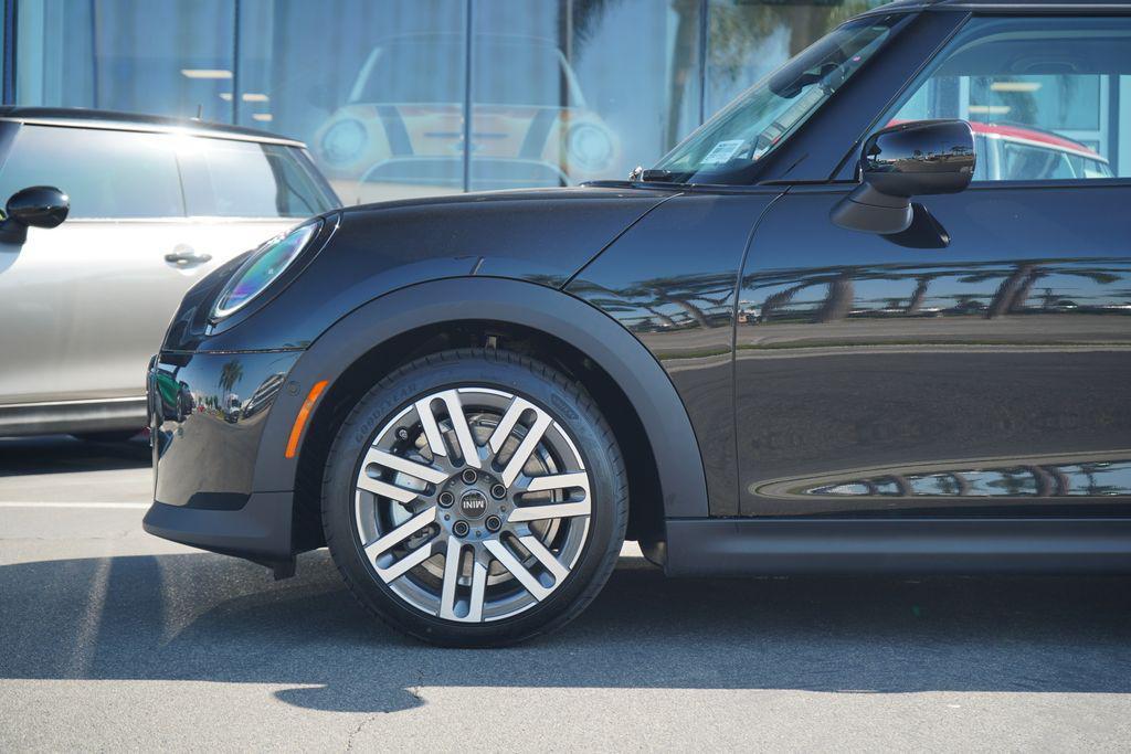 new 2025 MINI Hardtop car, priced at $36,110