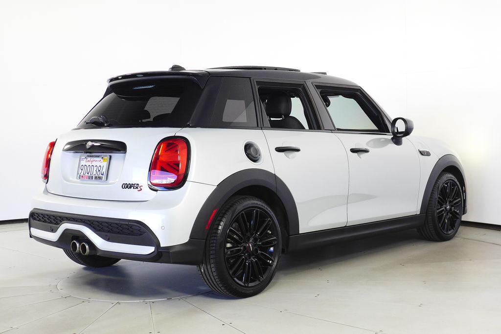 used 2023 MINI Hardtop car, priced at $25,980
