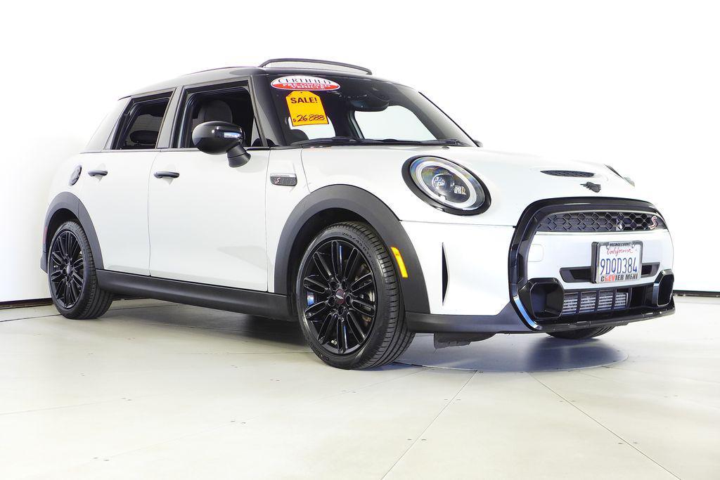 used 2023 MINI Hardtop car, priced at $25,980