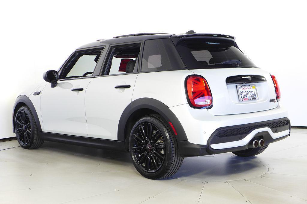 used 2023 MINI Hardtop car, priced at $25,980