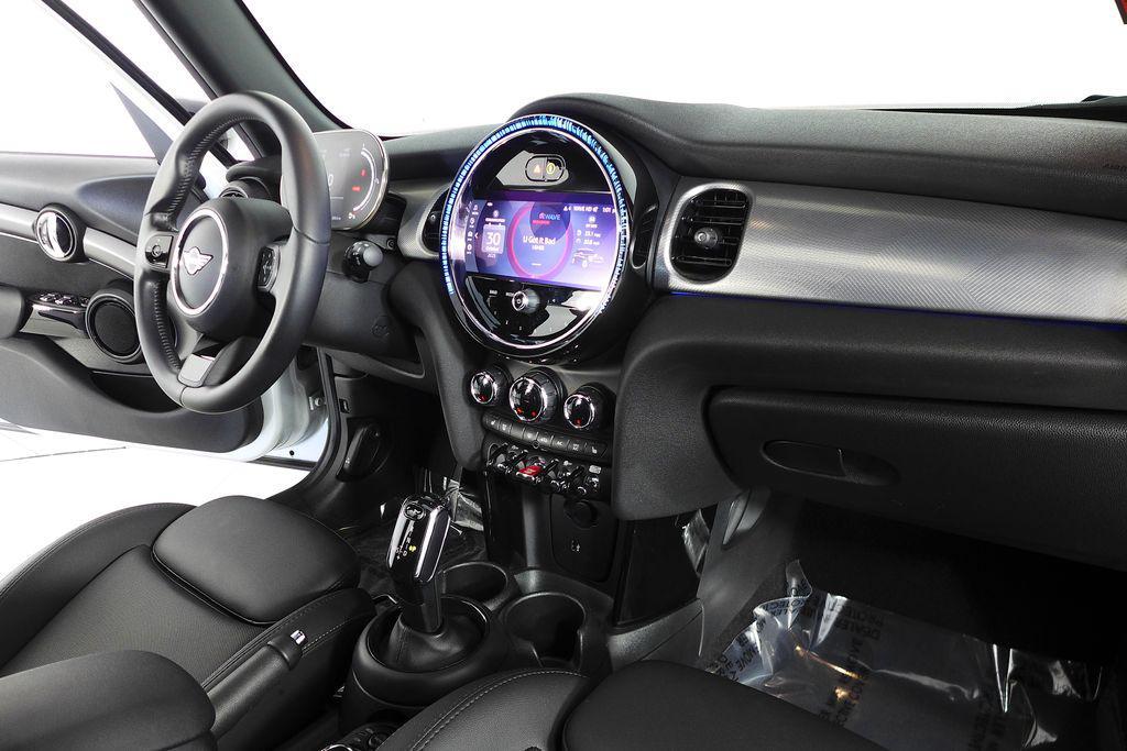 used 2023 MINI Hardtop car, priced at $25,980
