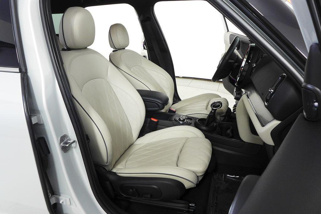 used 2022 MINI SE Countryman car, priced at $32,280