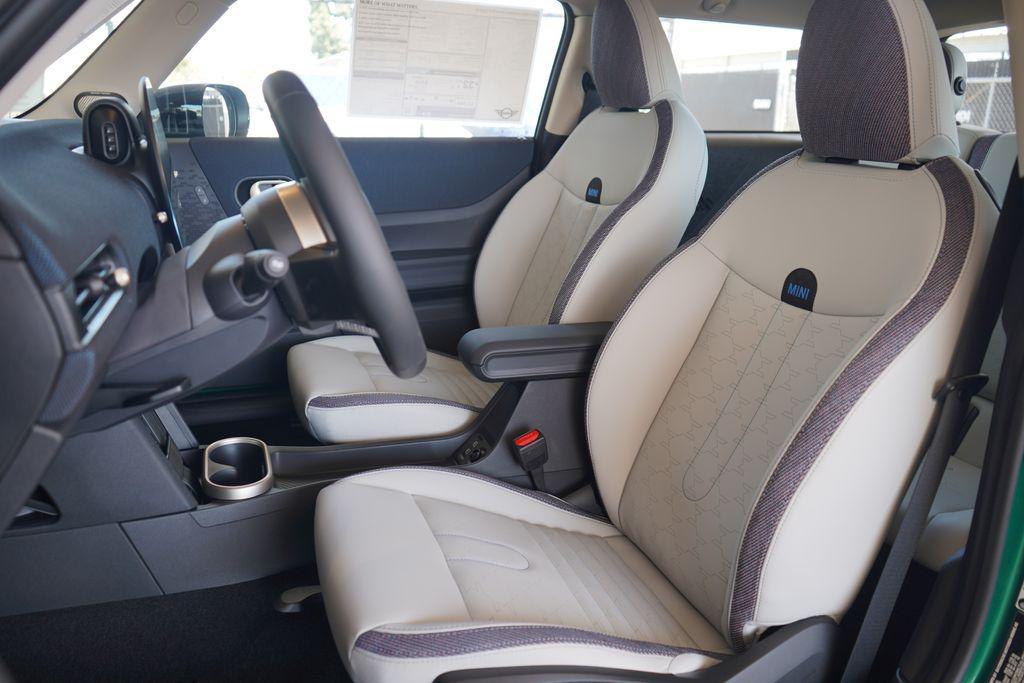 new 2025 MINI Hardtop car, priced at $37,810