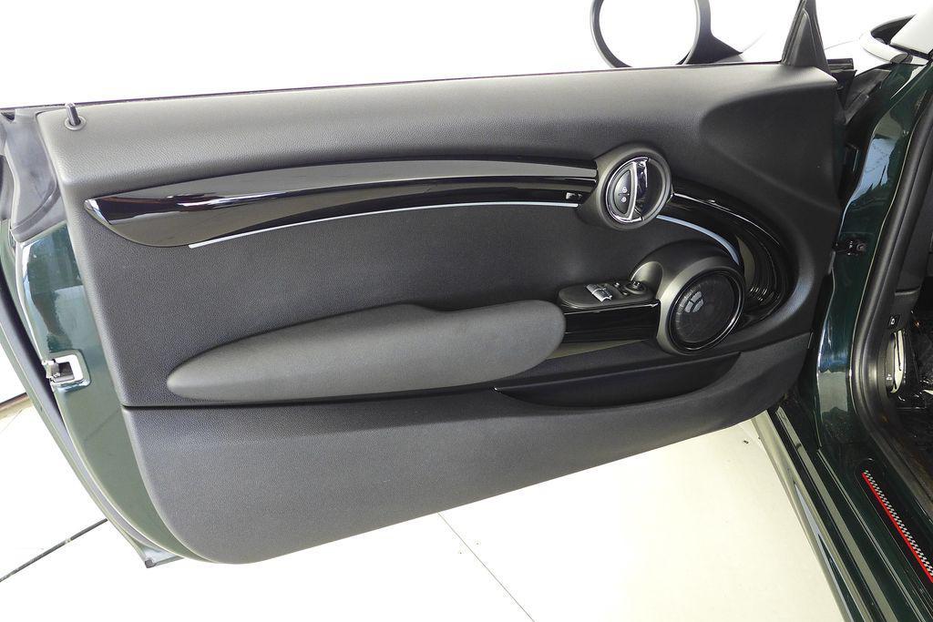 used 2022 MINI Hardtop car, priced at $30,780