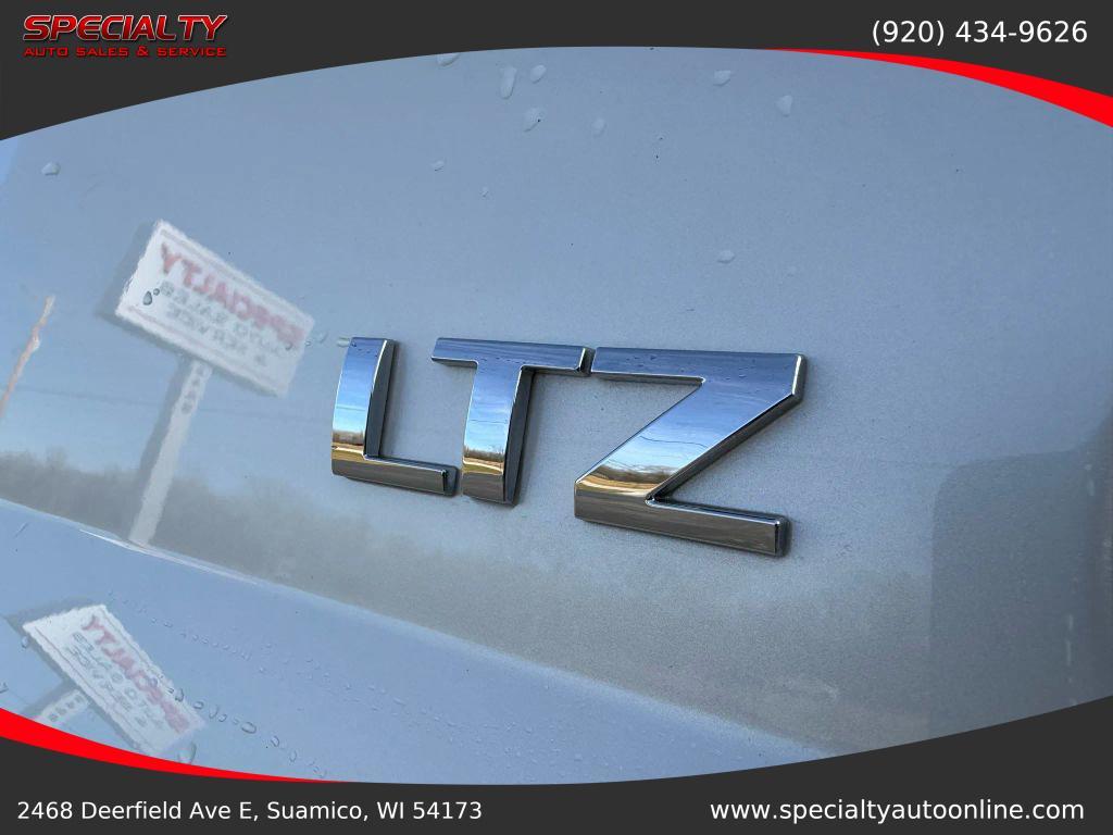 used 2015 Chevrolet Suburban car, priced at $14,000