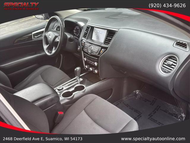 used 2020 Nissan Pathfinder car, priced at $14,000