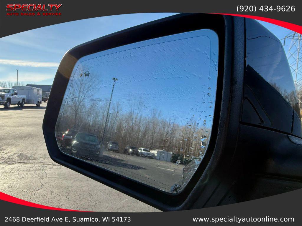 used 2021 Chevrolet Traverse car, priced at $18,000