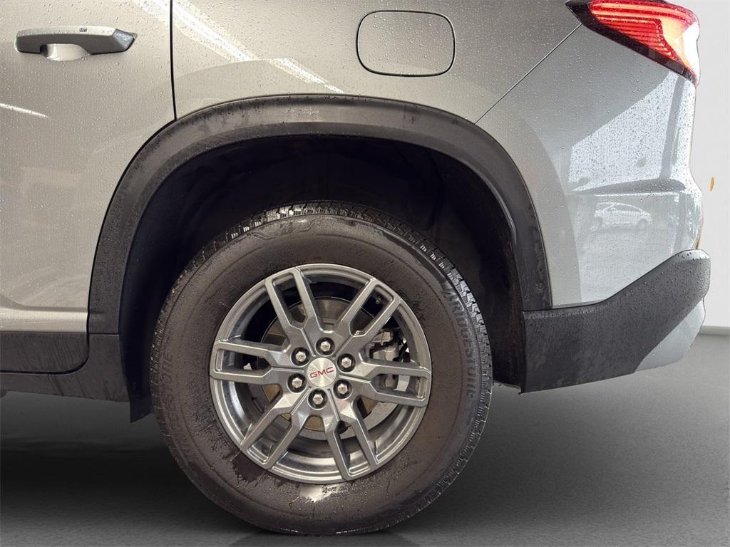 used 2025 GMC Acadia car, priced at $34,305