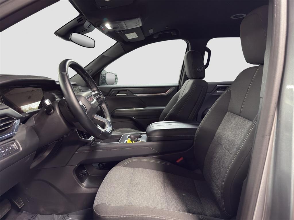 used 2025 GMC Acadia car, priced at $34,305