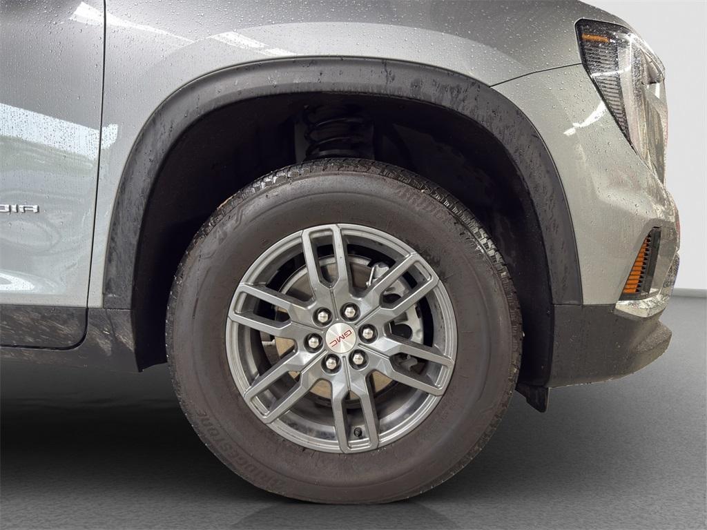 used 2025 GMC Acadia car, priced at $34,305