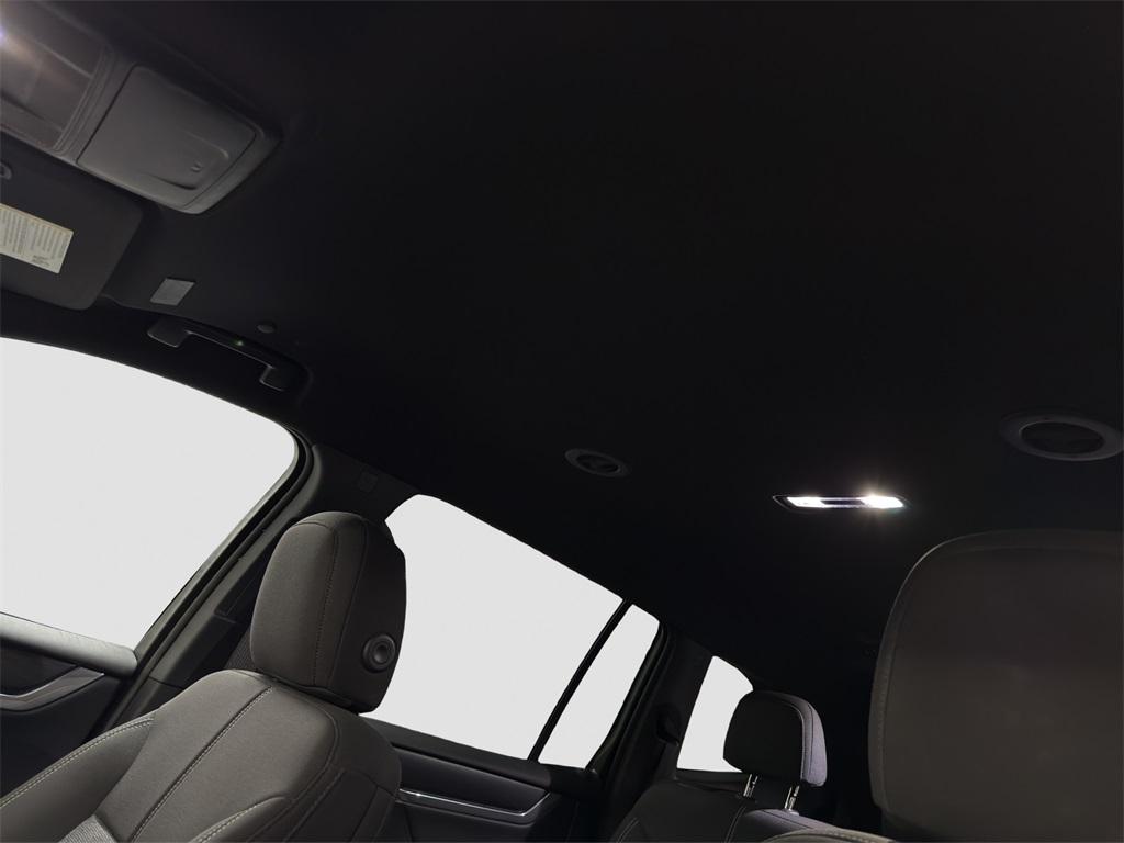 used 2025 GMC Acadia car, priced at $34,305