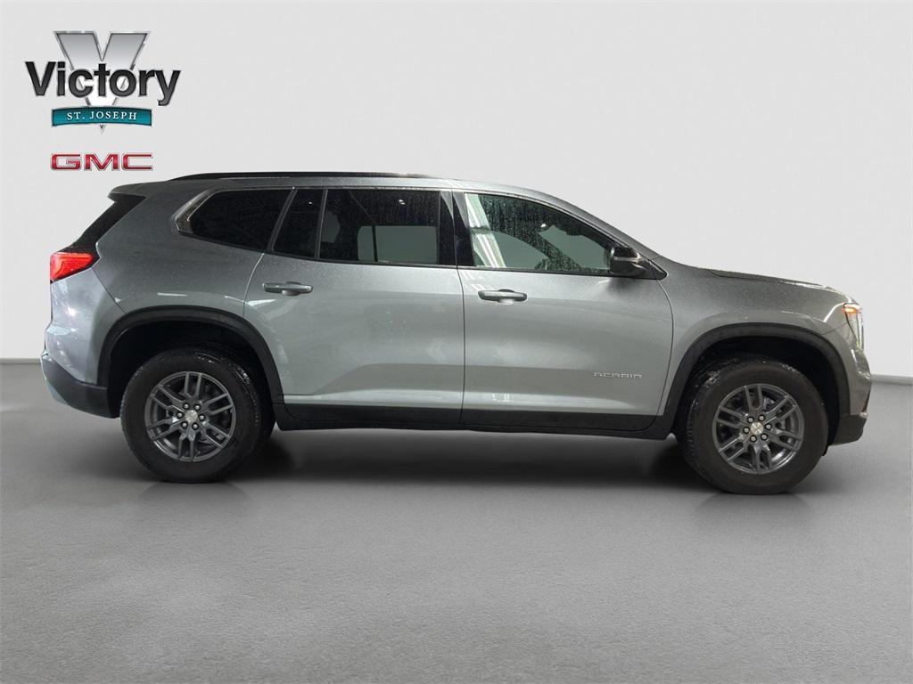used 2025 GMC Acadia car, priced at $34,305