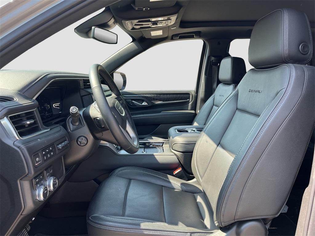used 2024 GMC Yukon car, priced at $72,960