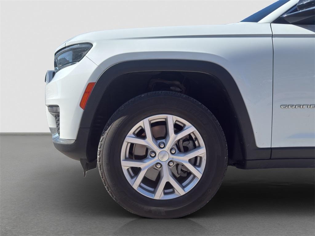 used 2022 Jeep Grand Cherokee L car, priced at $30,322