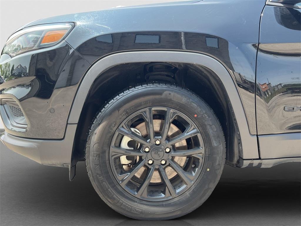 used 2023 Jeep Cherokee car, priced at $23,527