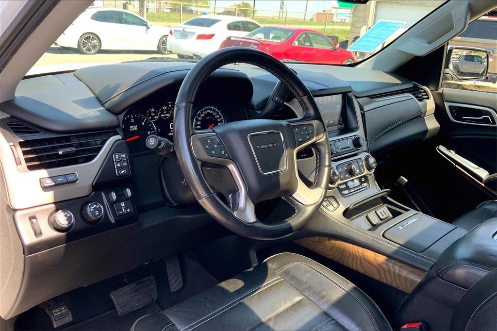used 2020 GMC Yukon XL car, priced at $44,590