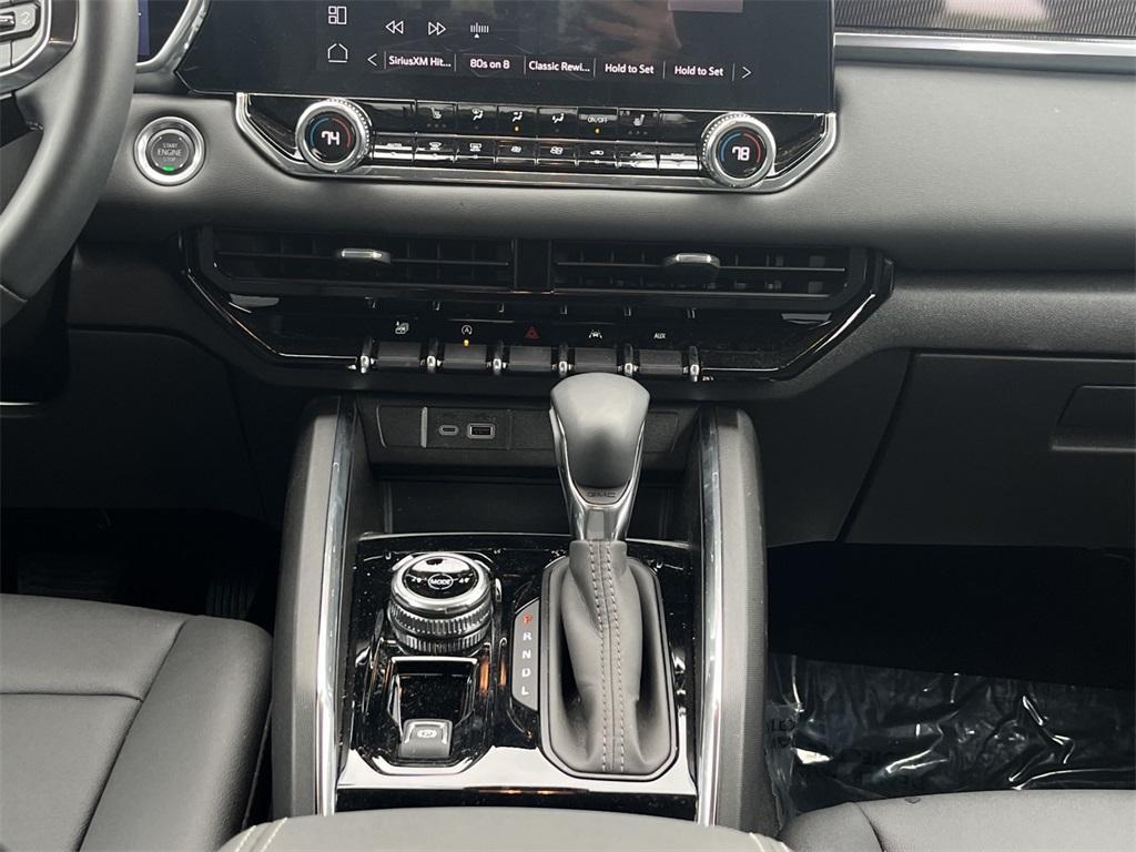 new 2025 GMC Canyon car, priced at $44,620