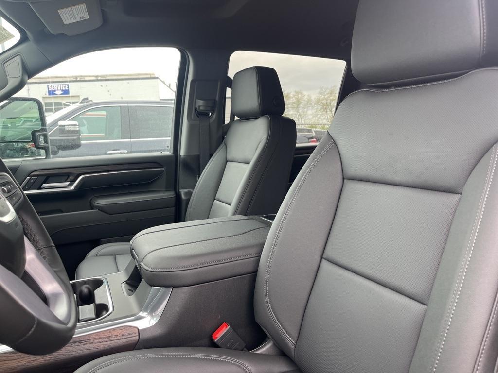 new 2025 GMC Sierra 3500 car, priced at $76,330