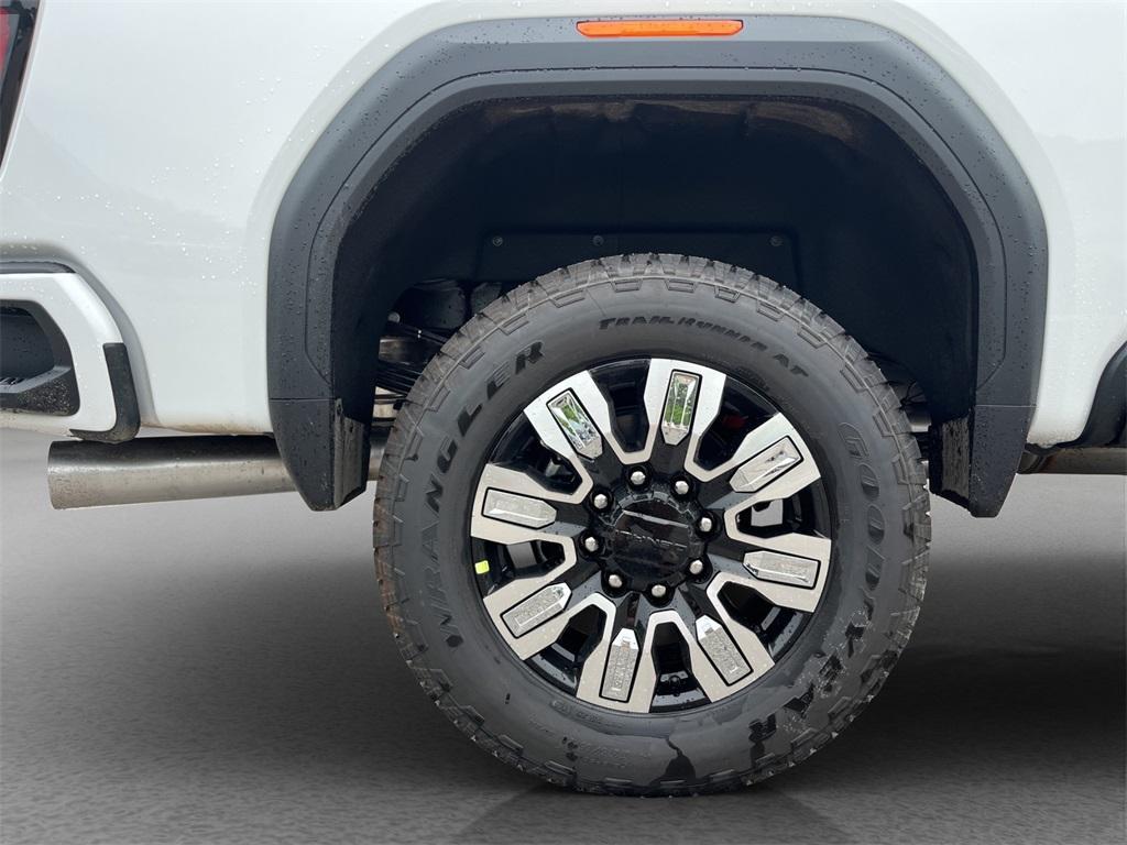 new 2025 GMC Sierra 2500 car, priced at $87,625