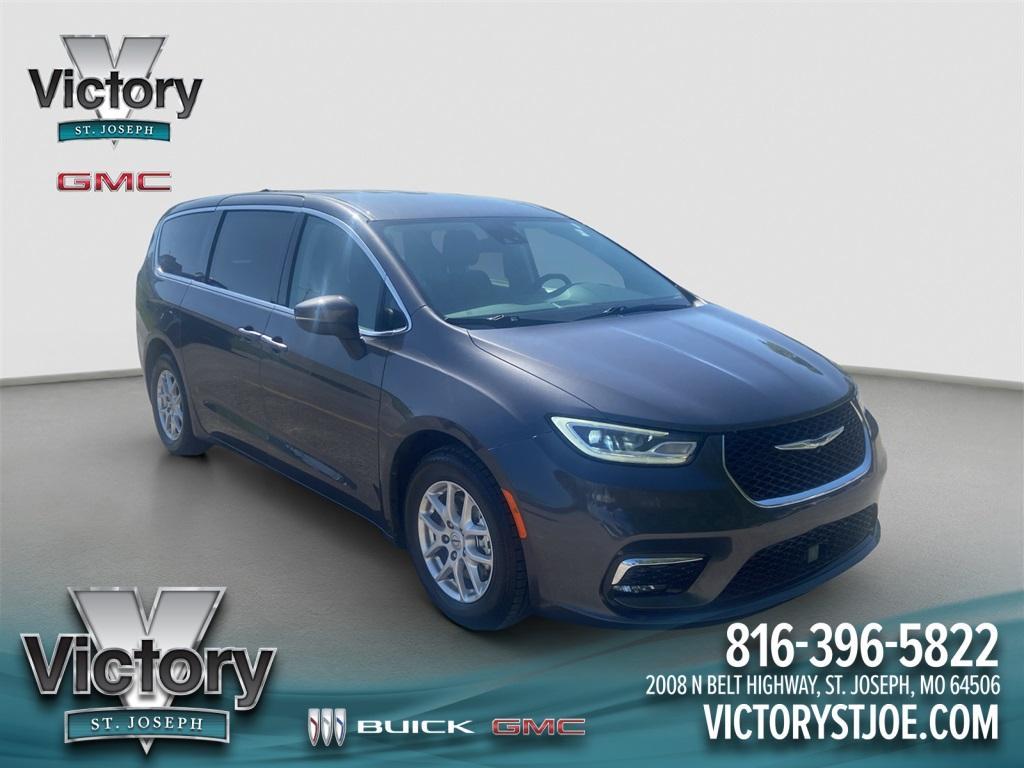 used 2023 Chrysler Pacifica car, priced at $23,583