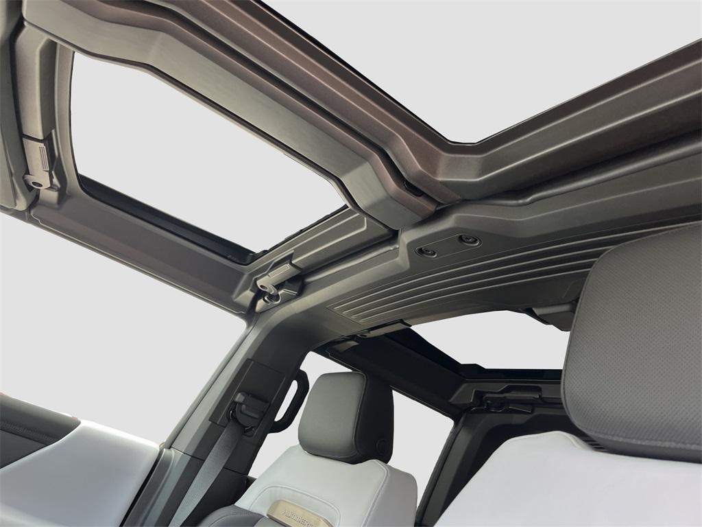 new 2025 GMC HUMMER EV SUV car, priced at $89,395