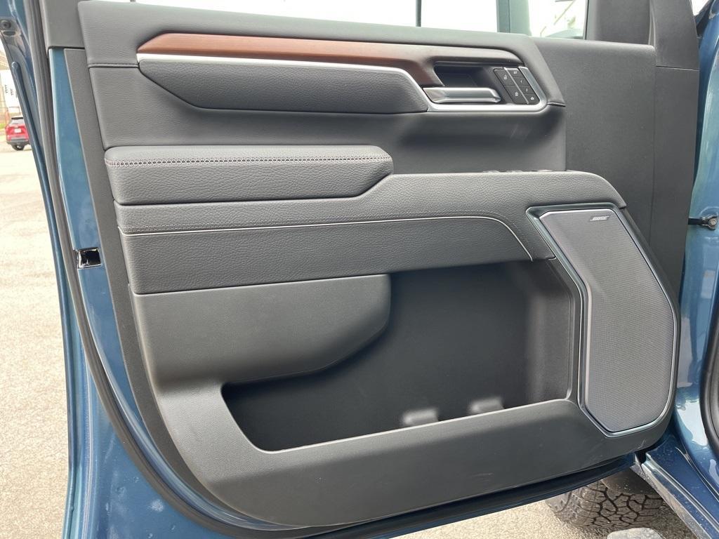 new 2025 GMC Sierra 2500 car