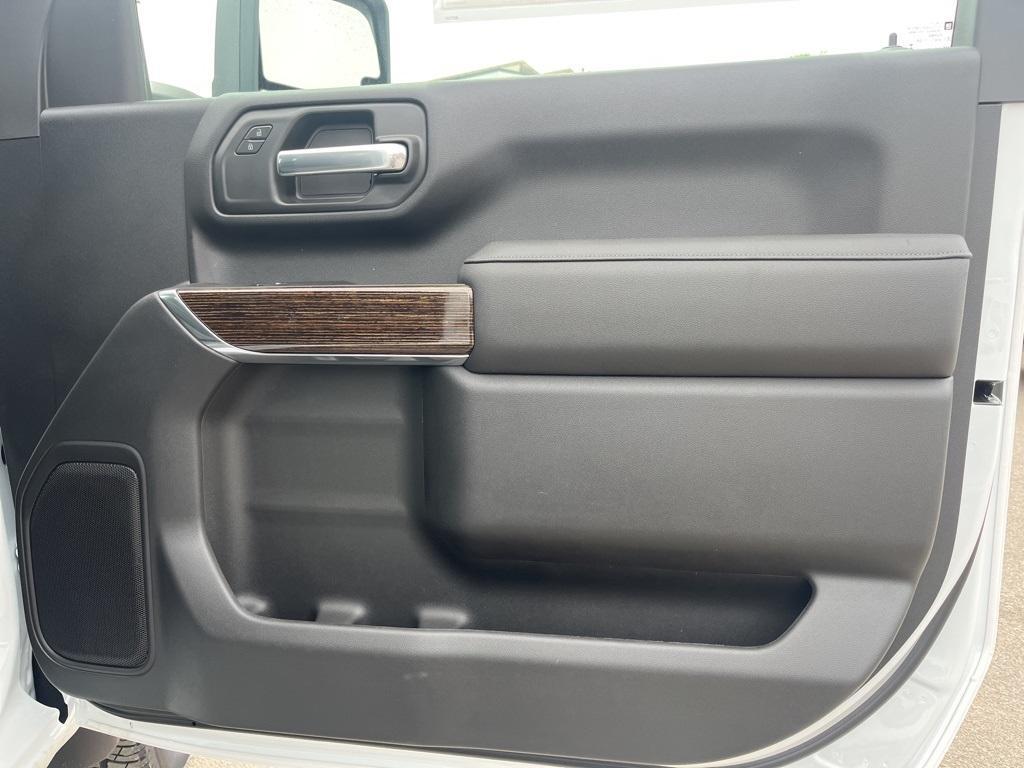 new 2025 GMC Sierra 3500 car