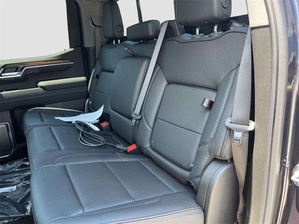 new 2025 GMC Sierra 1500 car, priced at $77,605